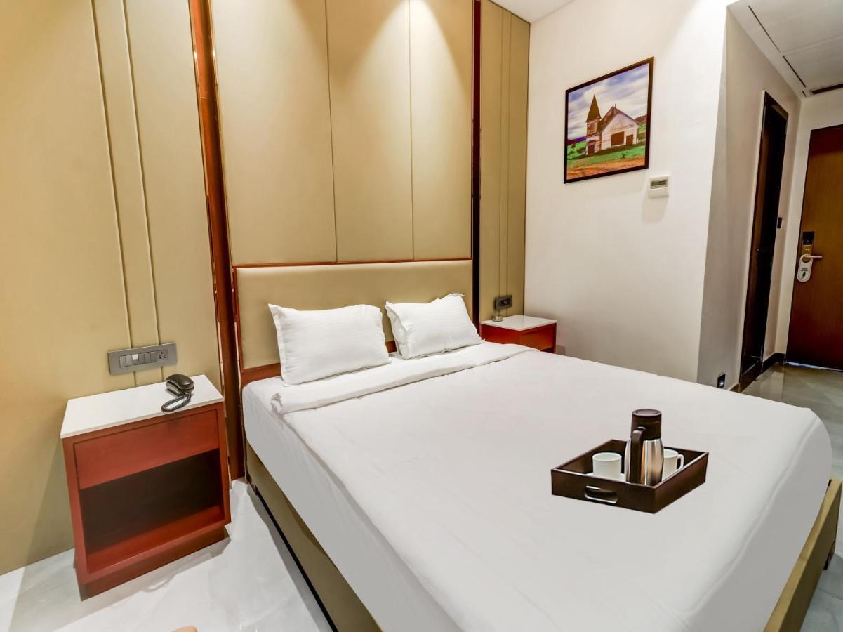 Oyo Townhouse 785 Sree Vinayaka Grand Anantapur Exterior photo